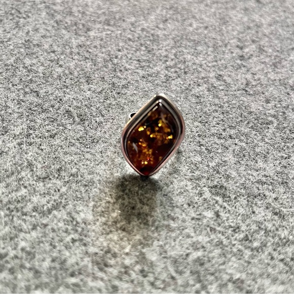 Green Amber ring - Picture 2 of 4